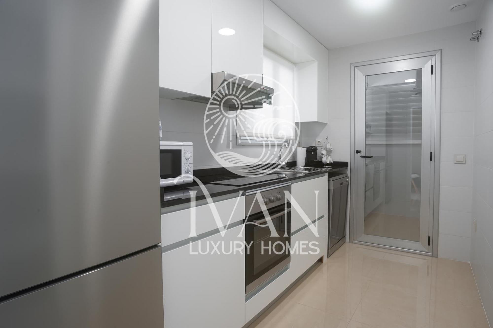 Casa Hugo Ivan Luxury Homes 8ª Norte 1ª Linea オロペサ・デル・マール エクステリア 写真